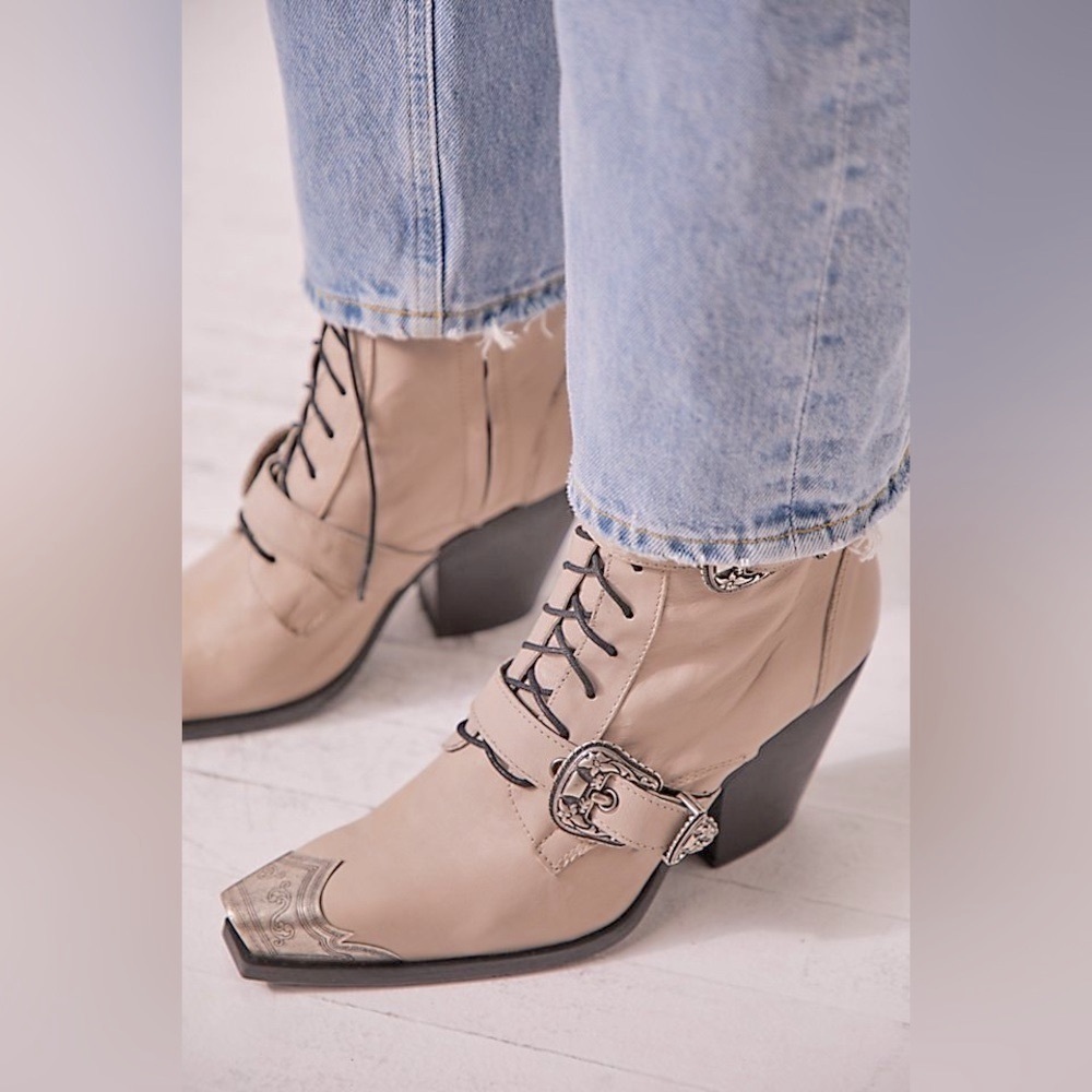 NWOT Free People Tan Western Lace-Up Ankle Booties with Silver Buckle